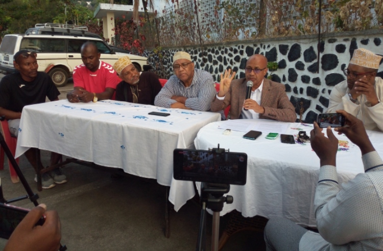 image Affaire des handballeurs comoriens à La Réunion:  Le ministre menace de les poursuivre en justice pour l’honneur du pays